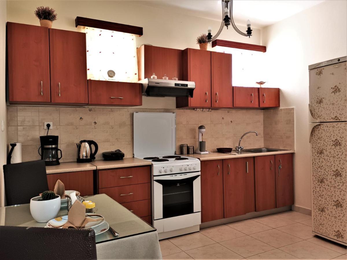 Family Yard House Kos Apartment Bagian luar foto
