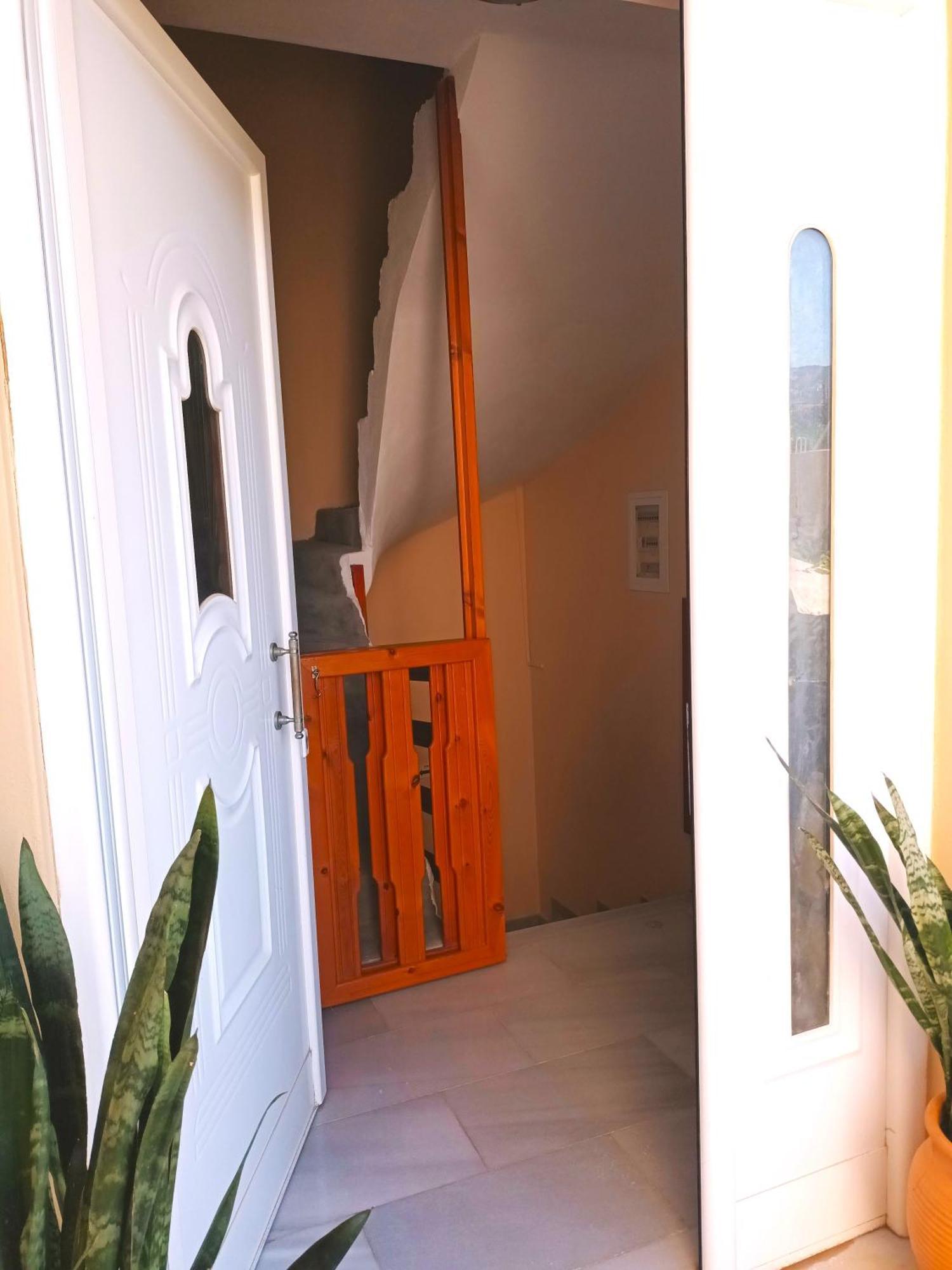 Family Yard House Kos Apartment Bagian luar foto