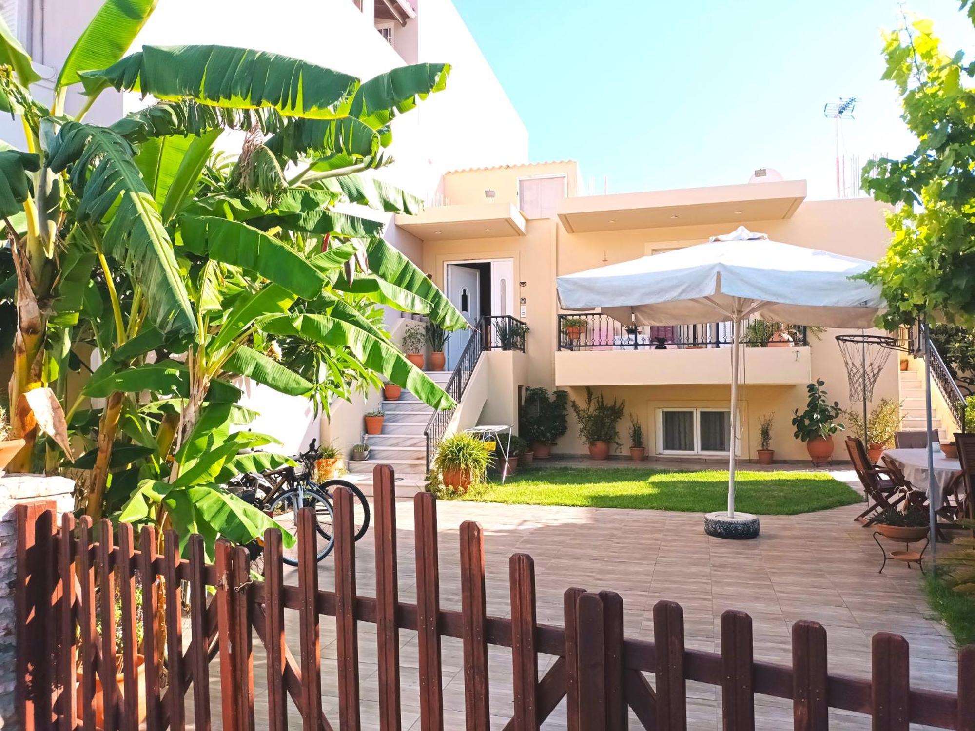 Family Yard House Kos Apartment Bagian luar foto